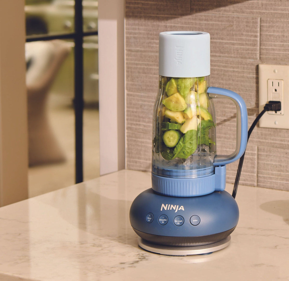 Tumbler Blender with 26-oz Travel Tumbler