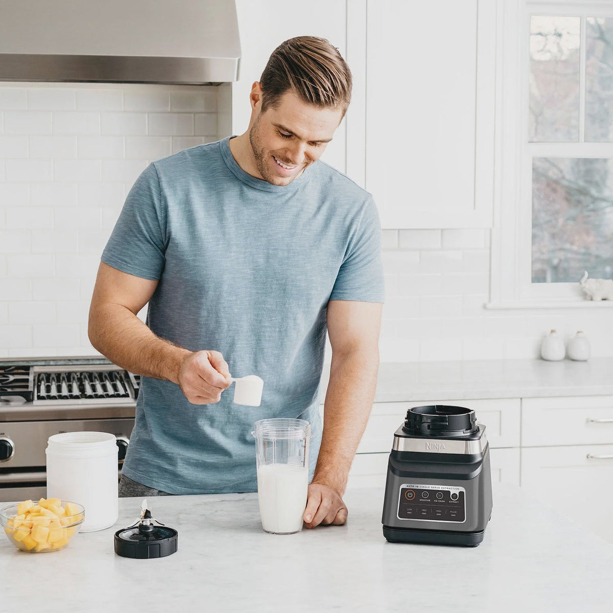 Professional Plus Blender DUO with Auto-iQ, Nutrient Extraction