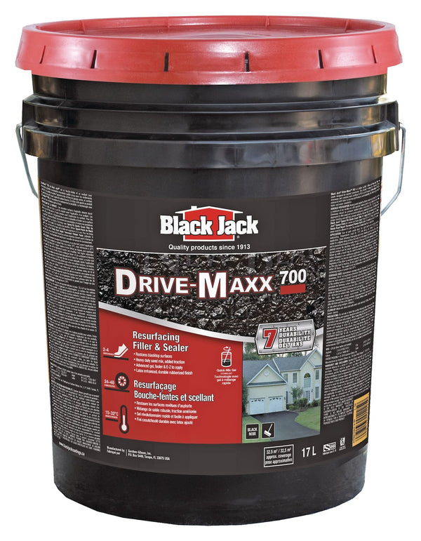 700 7-Year Asphalt Driveway Filler & Sealer, 32.5 sq. m Coverage, 17-L D6727